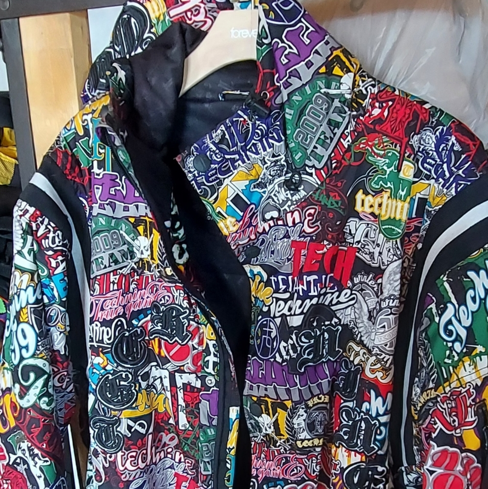 Snow jacket